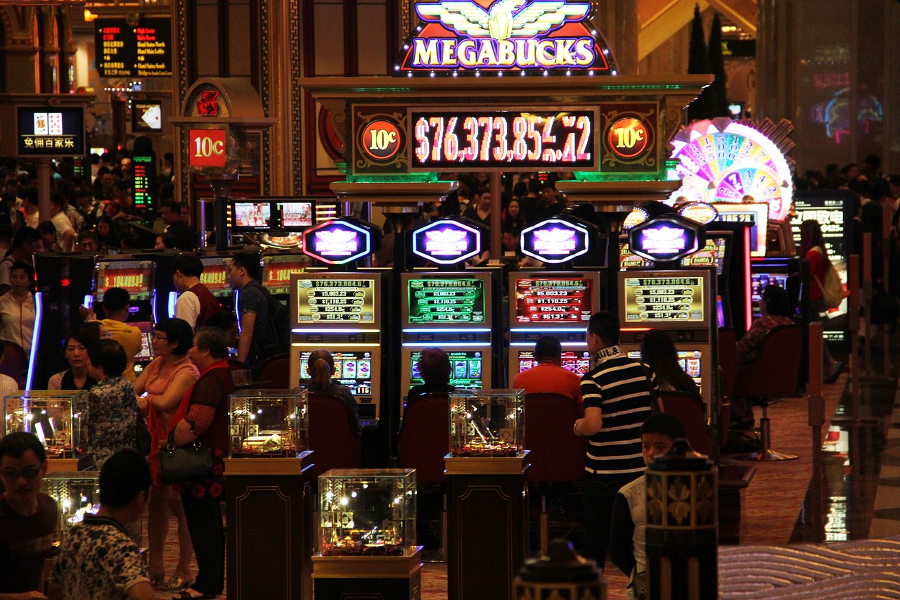 Exploring Casino Gambling and Forex Trading Strategy Beyond Luck